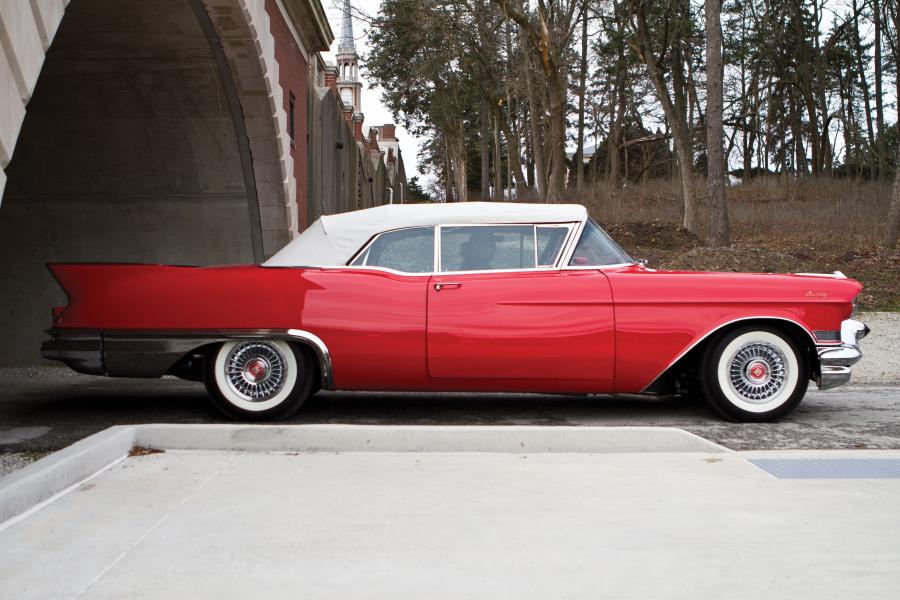  Cadillac Eldorado Biarritz Convertible 1957 года  (фото 52 из 98)